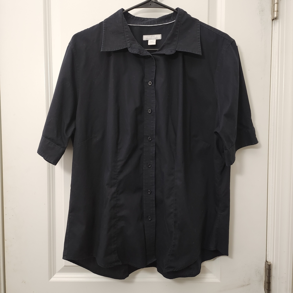 Classic black short sleeve button-down shirt